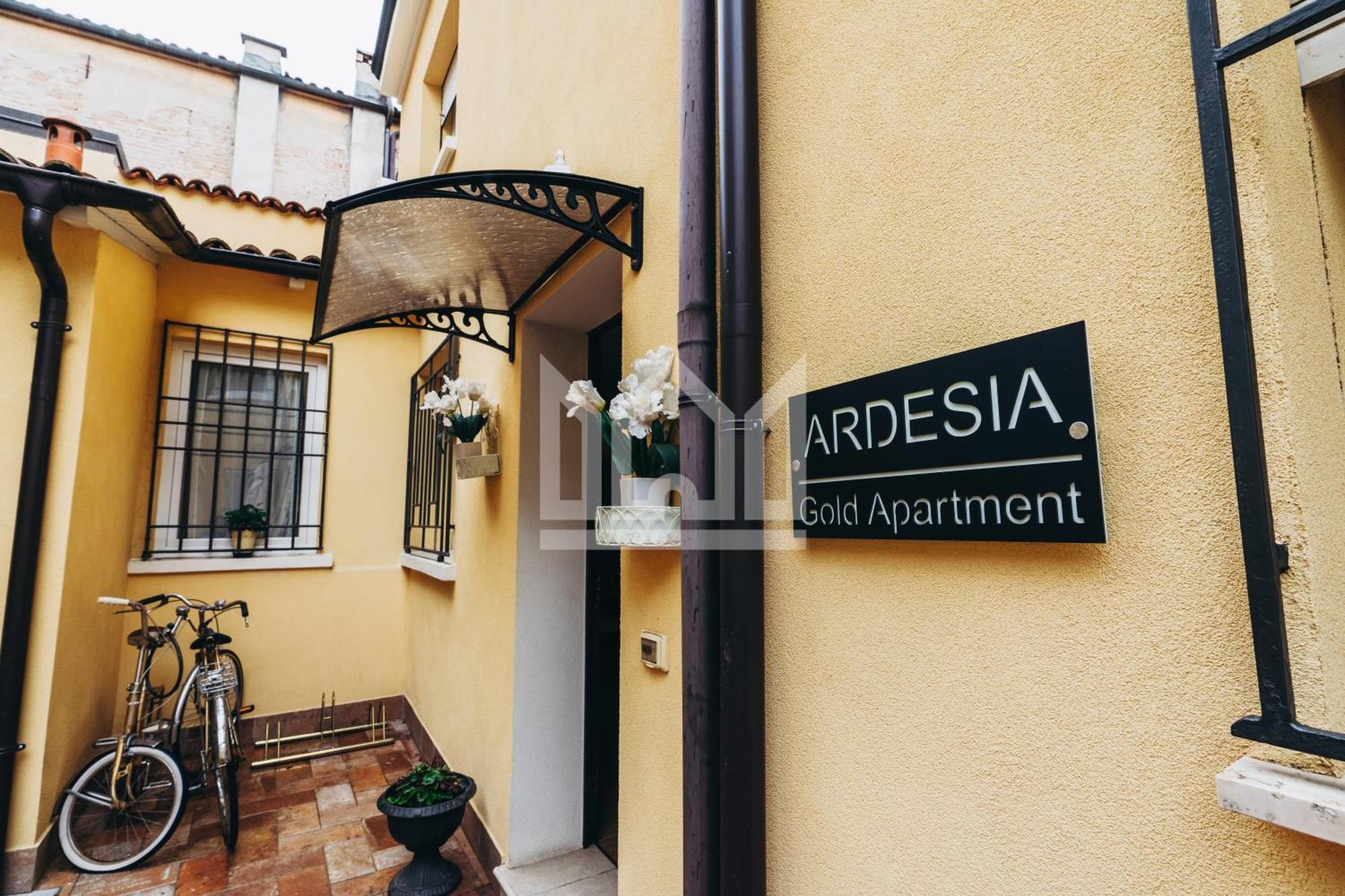 Gold Apartment Ferrara Luaran gambar